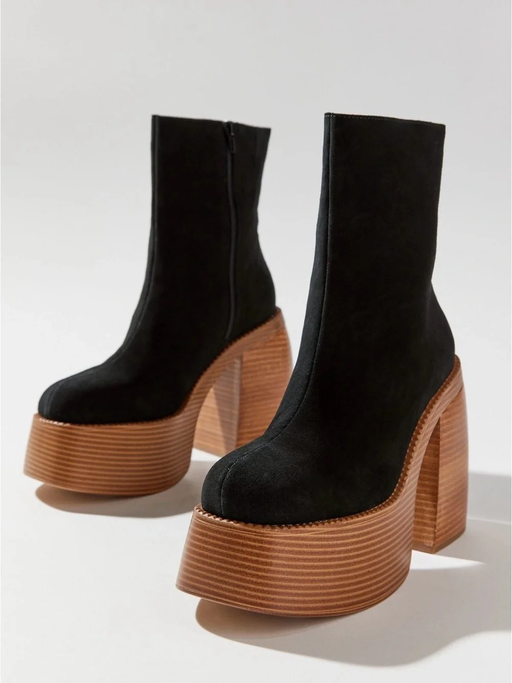 Urban Outfitters Anna Leather Platform Boot Size 6